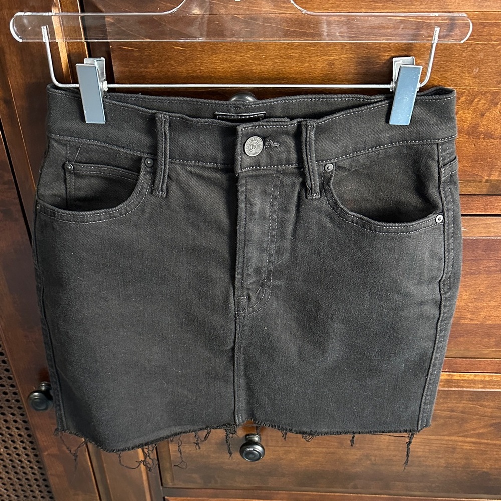 MOTHER High Waisted Smokin’ Double Micro Fray Denim Skirt Black SIZE NWOT